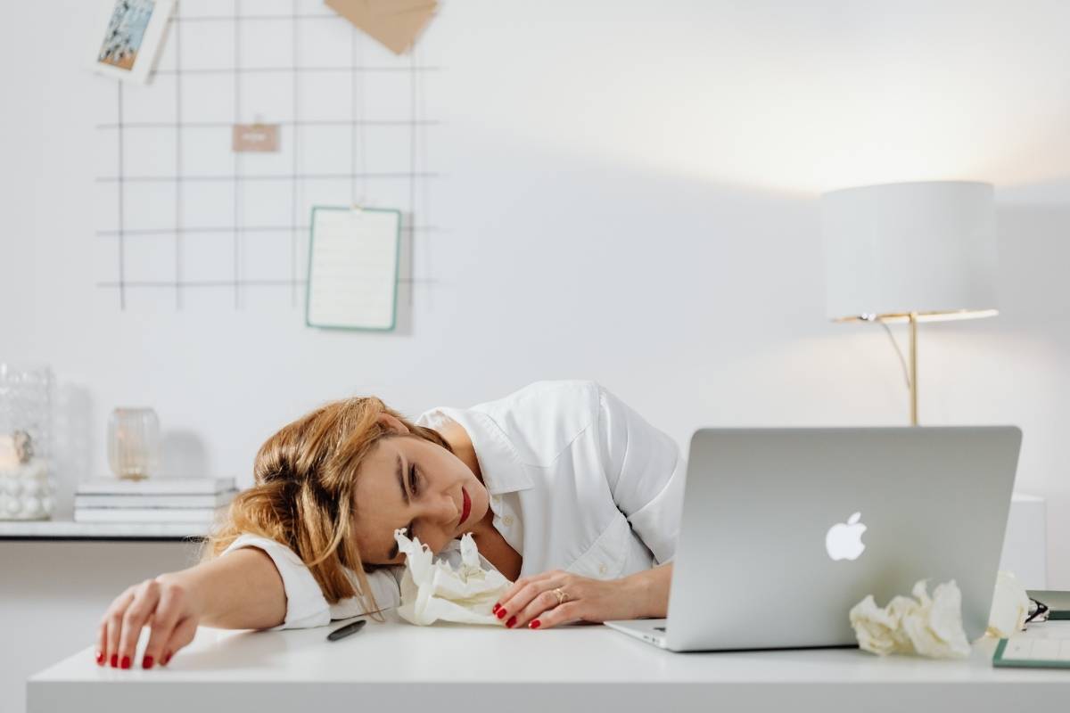 Khi tiêu hóa và hấp thu kém, cảm giác mệt mỏi kéo dài rất dễ xuất hiện.